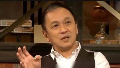 从未婚妈妈到吃瓜少女:娱乐圈里那些勇敢与真实的故事